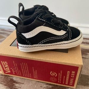 Can crib shoes size 2- New in box